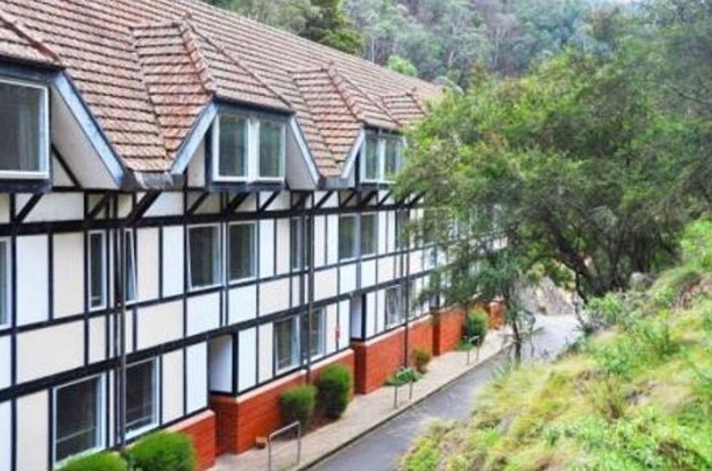 Отель Jenolan Caves House Экстерьер фото